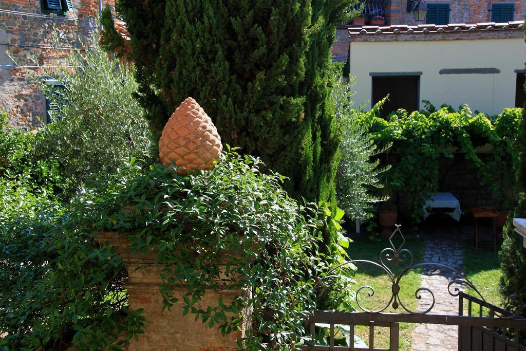 博尔格阿布贾诺Antica Casa "Le Rondini"住宿加早餐旅馆 外观 照片